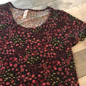 LuLaRoe classic tee